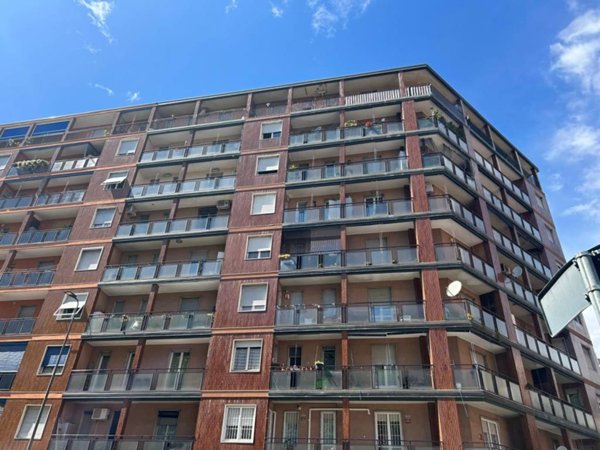 appartamento in vendita a Milano in zona Adriano