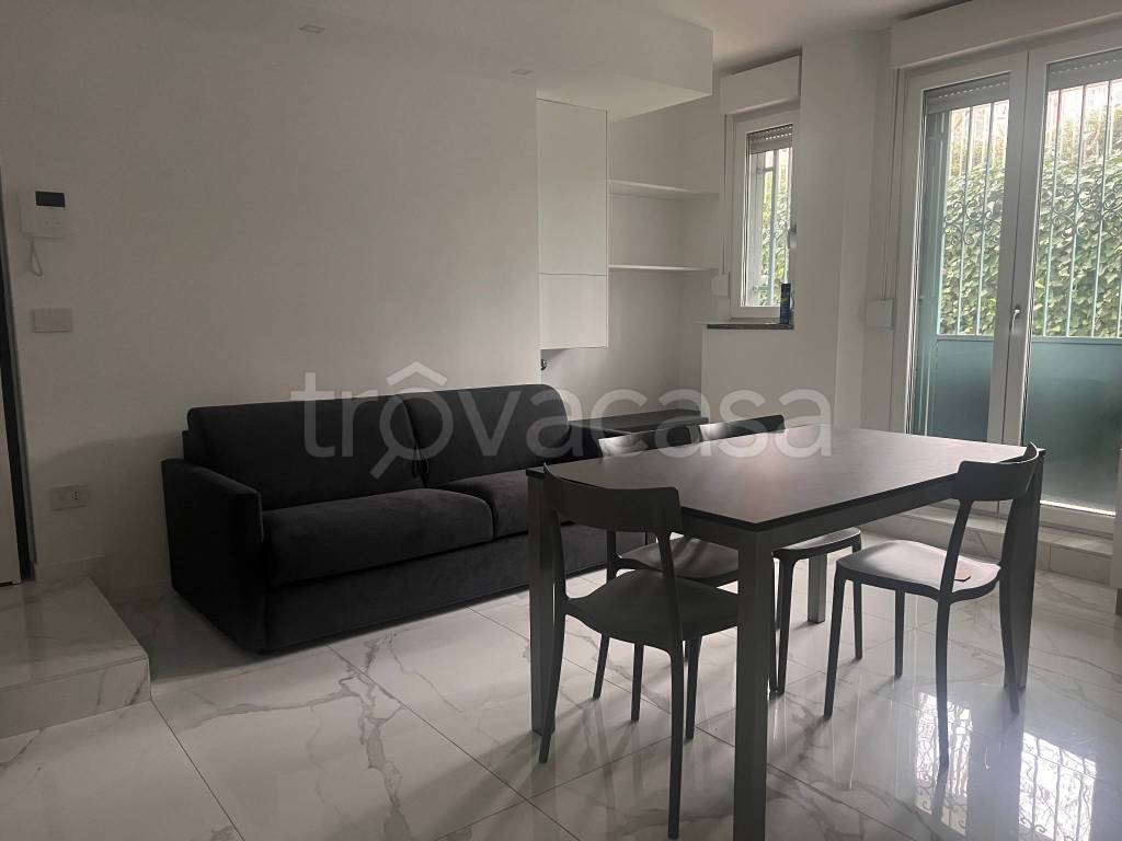 appartamento in vendita a Milano in zona Bocconi