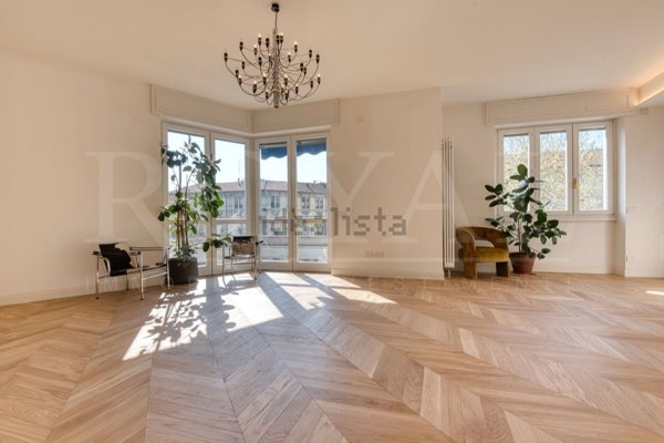 appartamento in vendita a Milano in zona Città Studi