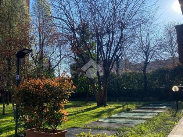 appartamento in vendita a Milano in zona Solari