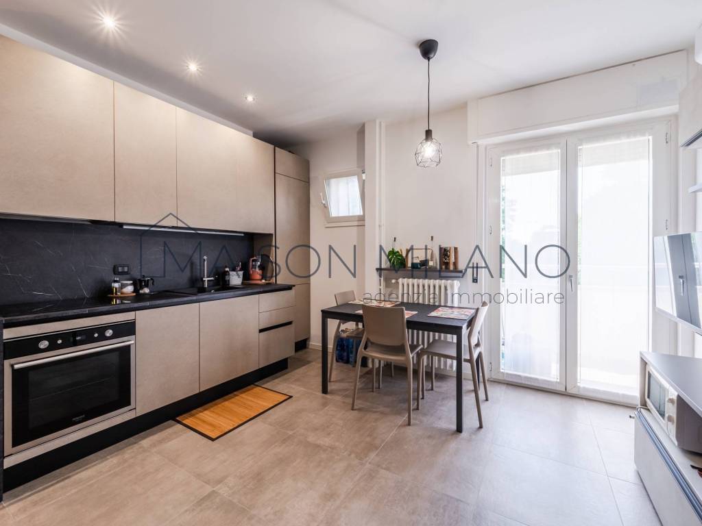 appartamento in vendita a Milano in zona Vigentino