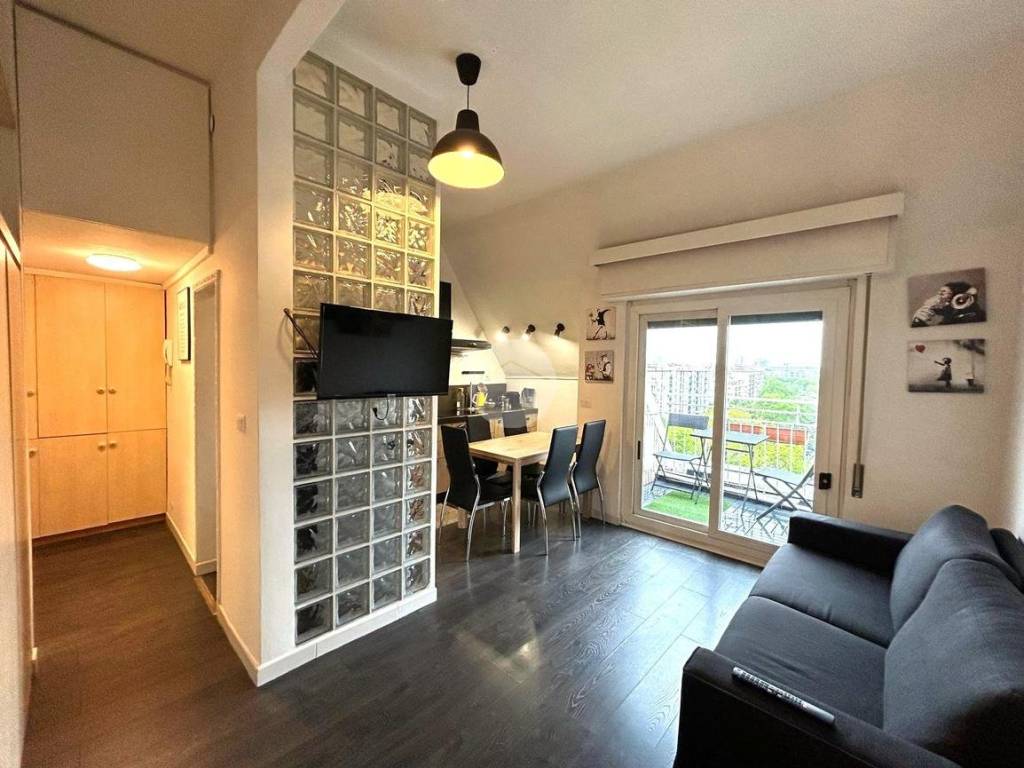 appartamento in vendita a Milano in zona Porta Vittoria