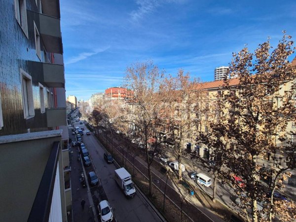 appartamento in vendita a Milano in zona Piazzale Lodi