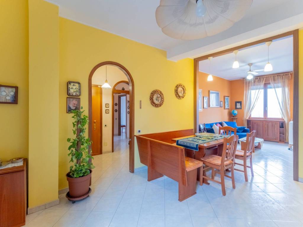 appartamento in vendita a Milano in zona Vialba