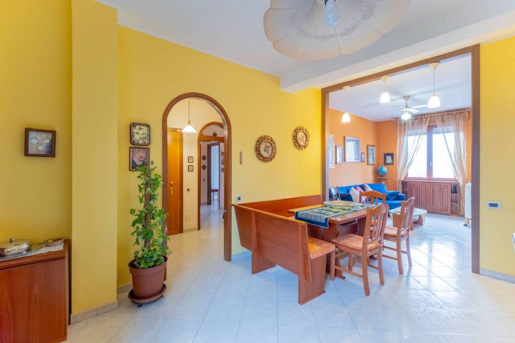 appartamento in vendita a Milano in zona Vialba