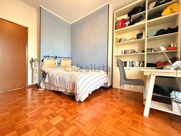 appartamento in vendita a Milano in zona Porta Genova