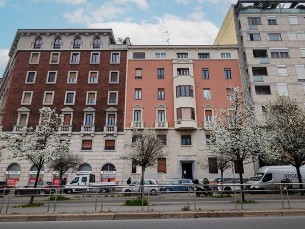 appartamento in vendita a Milano in zona Piazzale Lodi