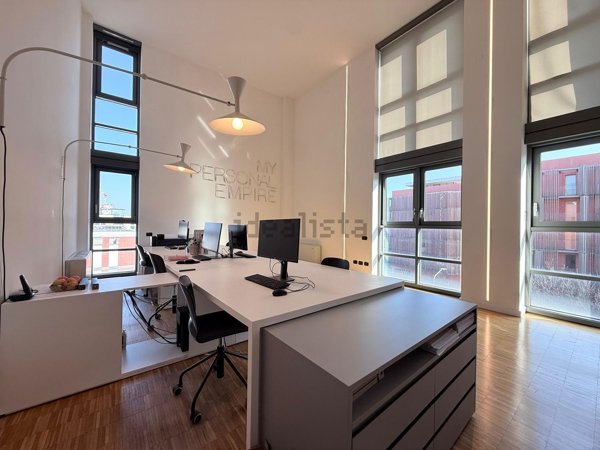 appartamento in vendita a Milano in zona Vigentino