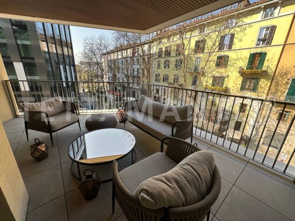 appartamento in vendita a Milano in zona Porta Nuova