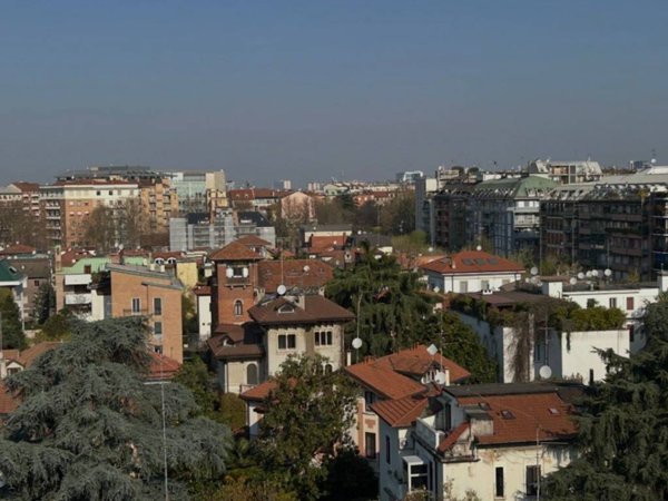 appartamento in vendita a Milano in zona Il Portello