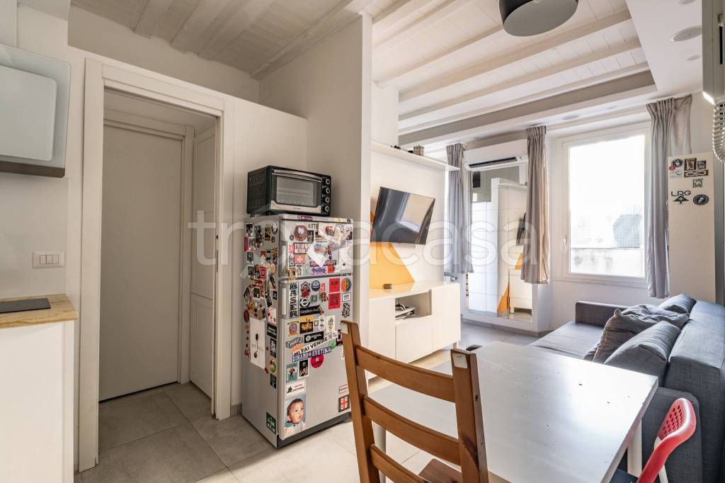 appartamento in vendita a Milano in zona Conchetta