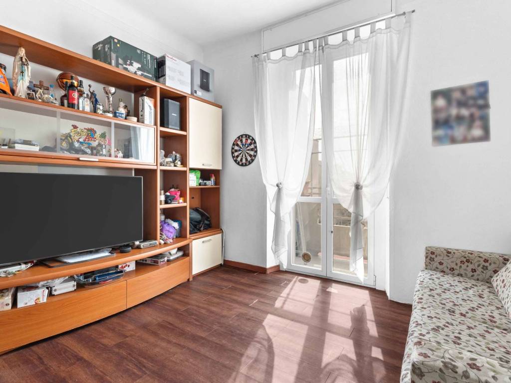 appartamento in vendita a Milano in zona Famagosta