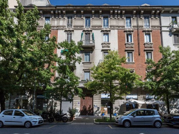 appartamento in vendita a Milano in zona Sempione