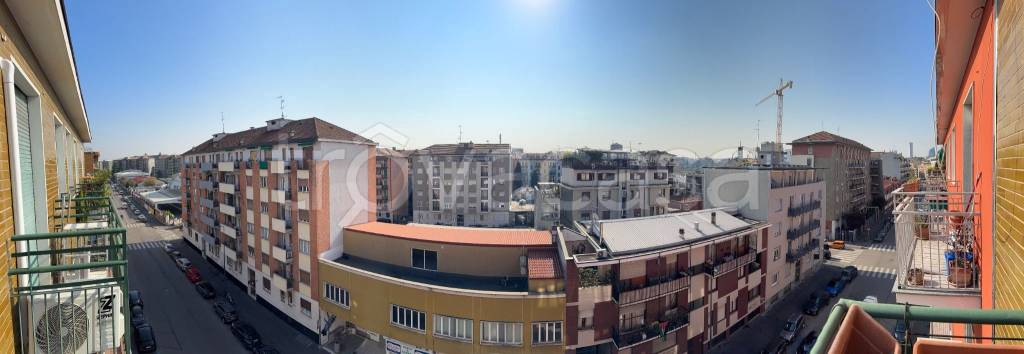 appartamento in vendita a Milano in zona Cascina dei Pomi