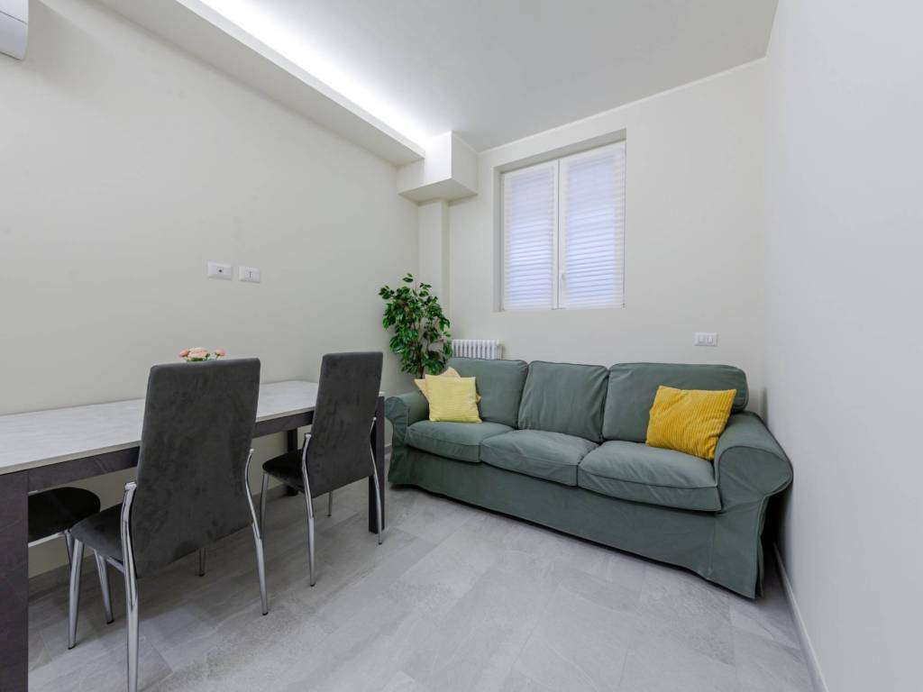 appartamento in vendita a Milano in zona Città Studi