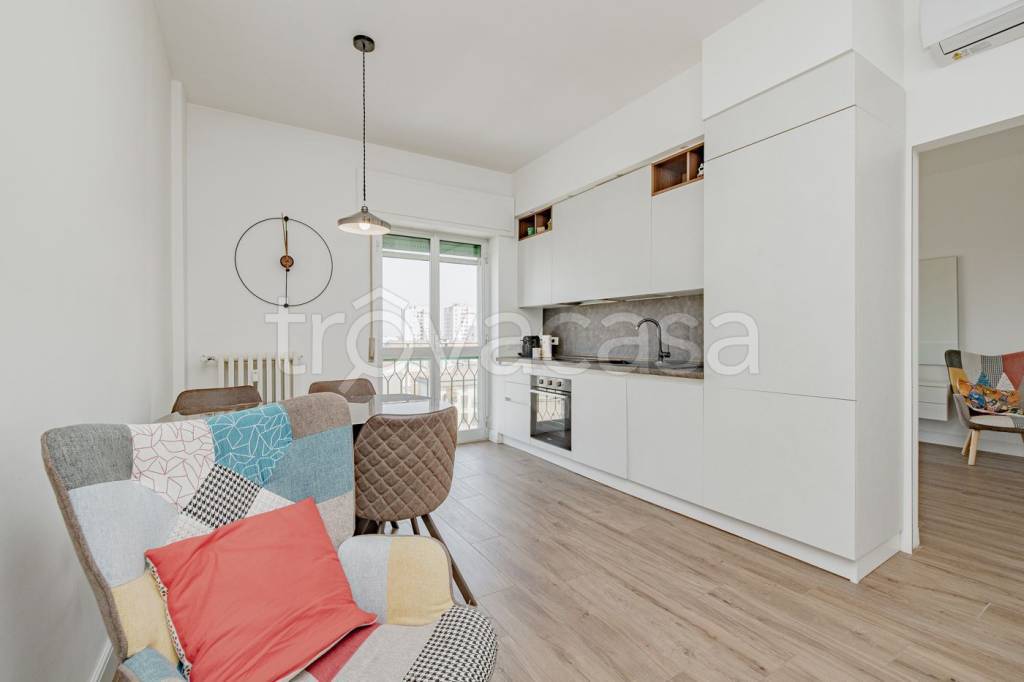 appartamento in vendita a Milano in zona Corvetto