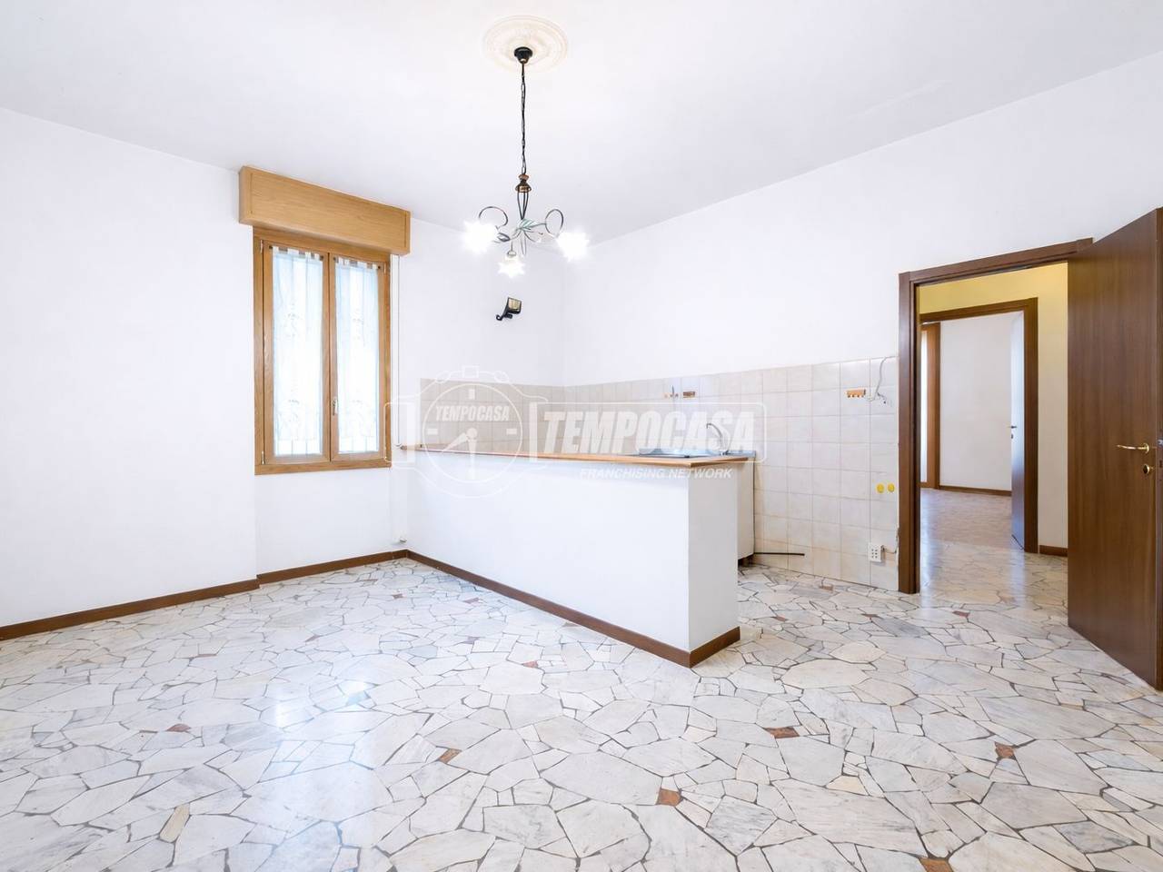 appartamento in vendita a Milano in zona Lorenteggio