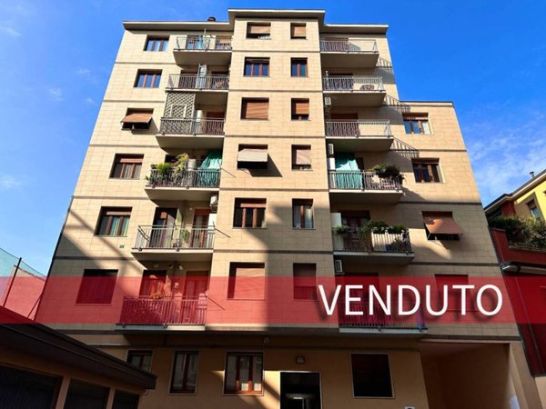 appartamento in vendita a Milano in zona Loreto