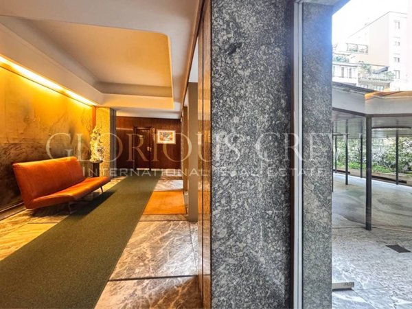 appartamento in vendita a Milano in zona Porta Nuova