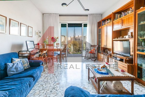 appartamento in vendita a Milano in zona Dergano