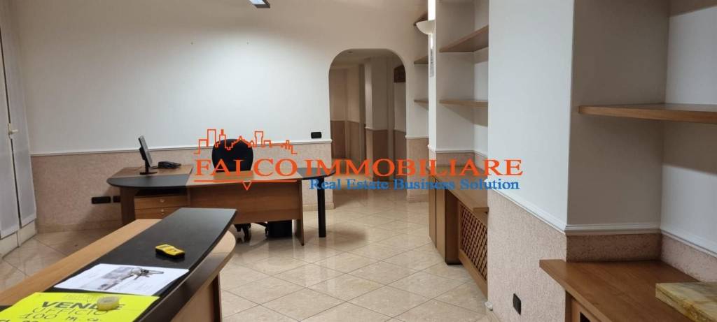 appartamento in vendita a Milano in zona Guastalla
