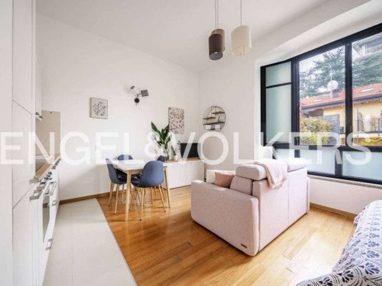 appartamento in vendita a Milano in zona Bocconi