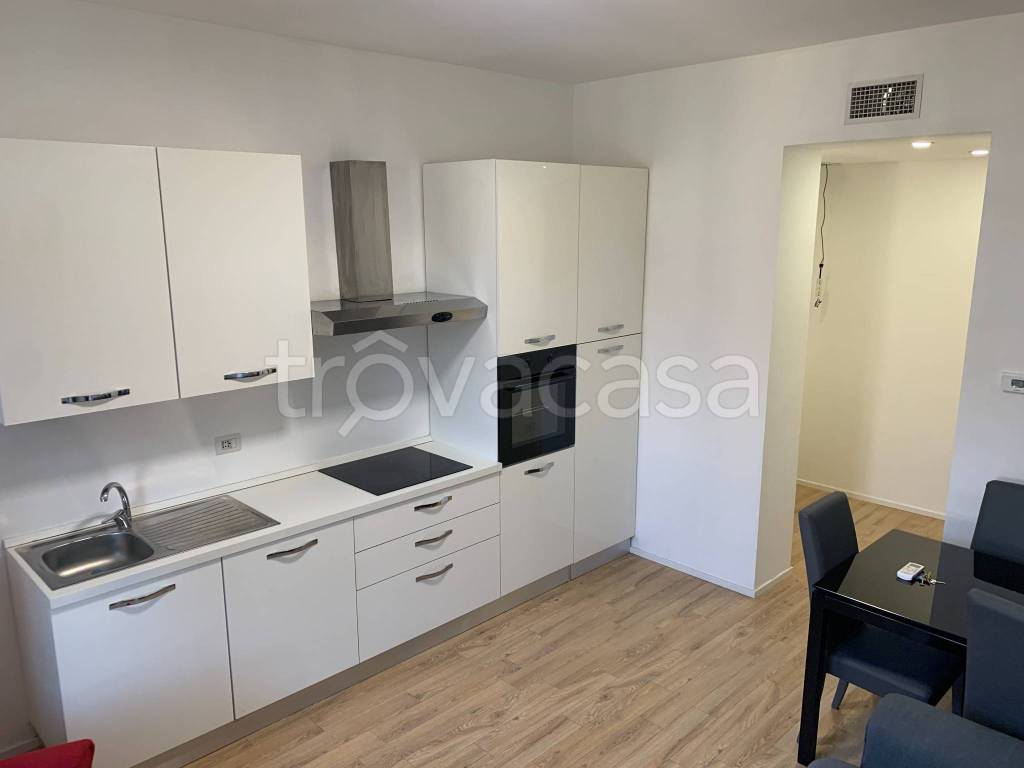 appartamento in vendita a Milano in zona Porta Nuova