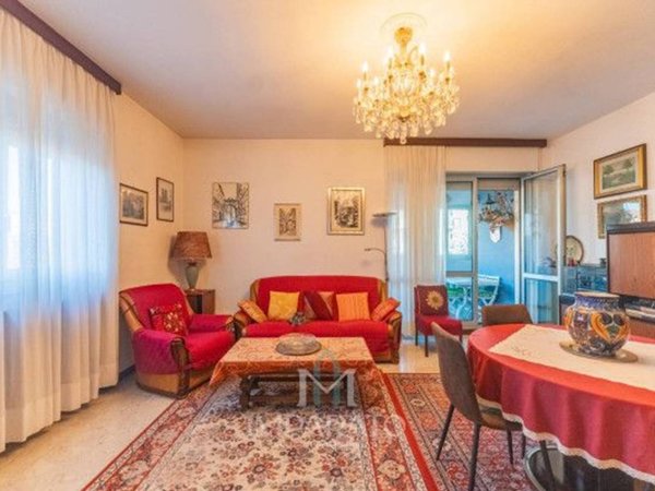 appartamento in vendita a Milano in zona Porta Nuova