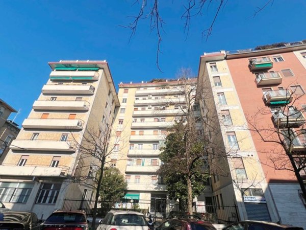 appartamento in vendita a Milano in zona Cagnola