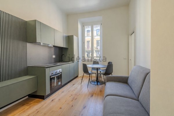 appartamento in vendita a Milano in zona Isola