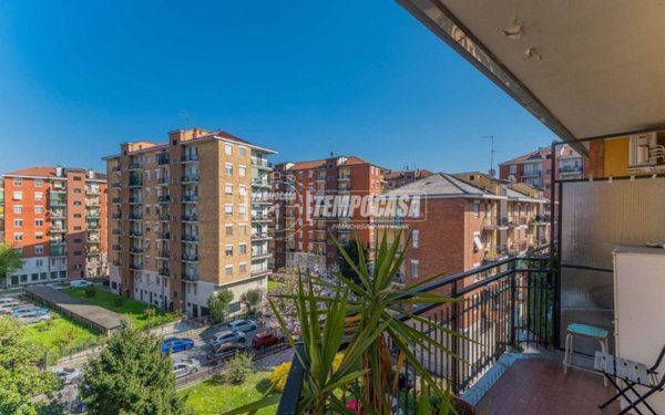 appartamento in vendita a Milano in zona Affori