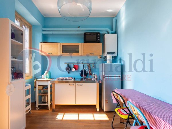 appartamento in vendita a Milano in zona Porta Genova