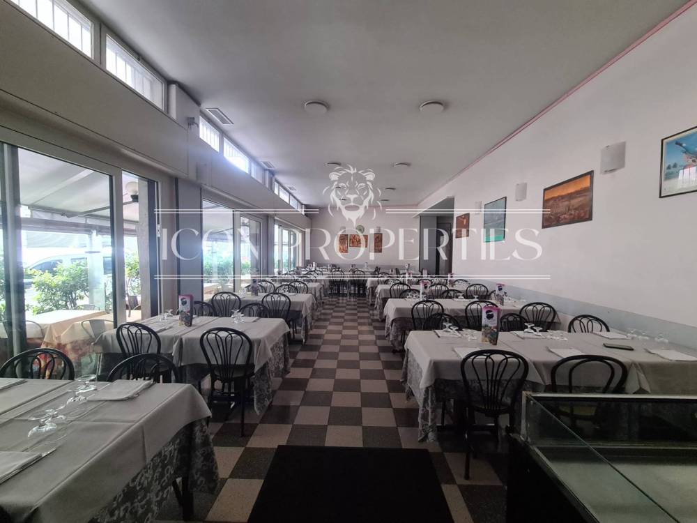 negozio in vendita a Milano in zona Solari