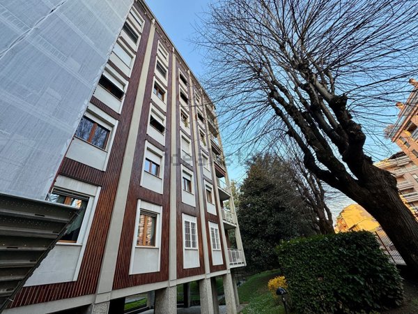 appartamento in vendita a Milano in zona Crescenzago
