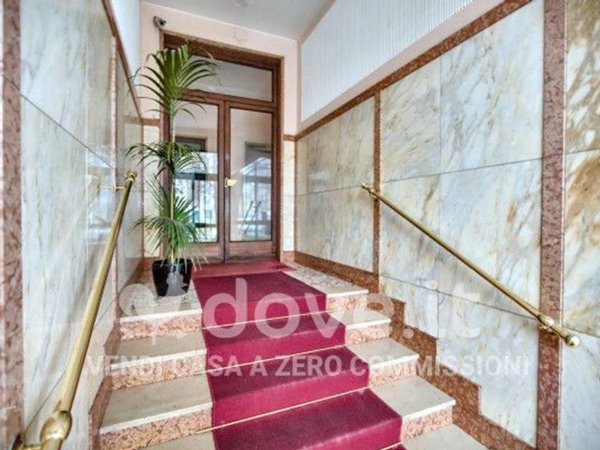 appartamento in vendita a Milano in zona Vigentino