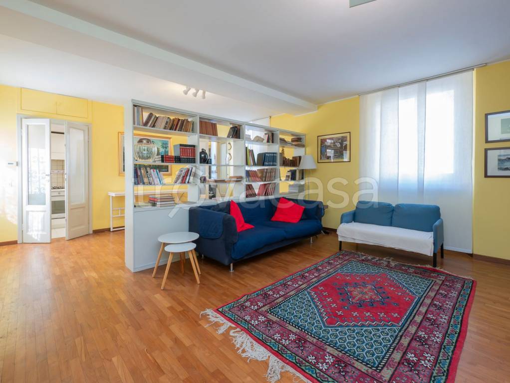 appartamento in vendita a Milano in zona Porta Venezia