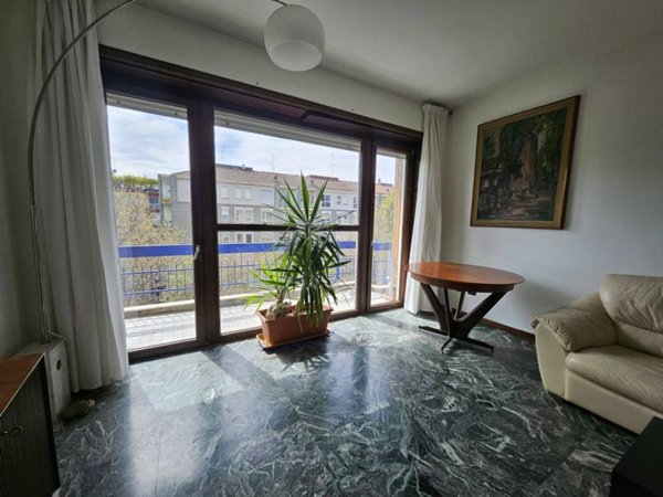 appartamento in vendita a Milano in zona Sempione