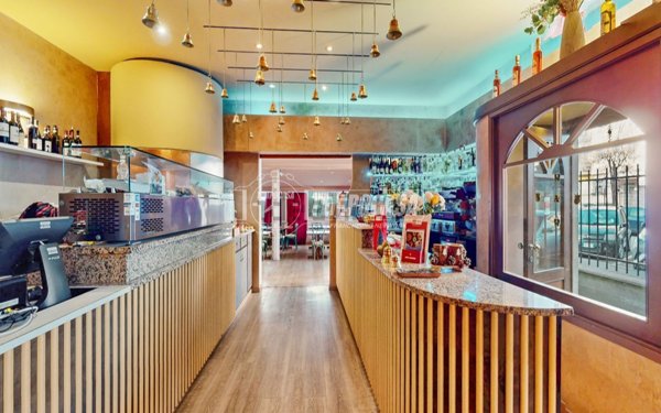 locale commerciale in vendita a Milano