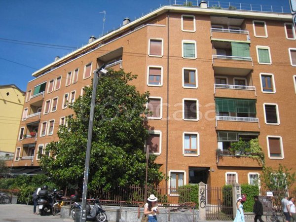 appartamento in vendita a Milano in zona Porta Genova