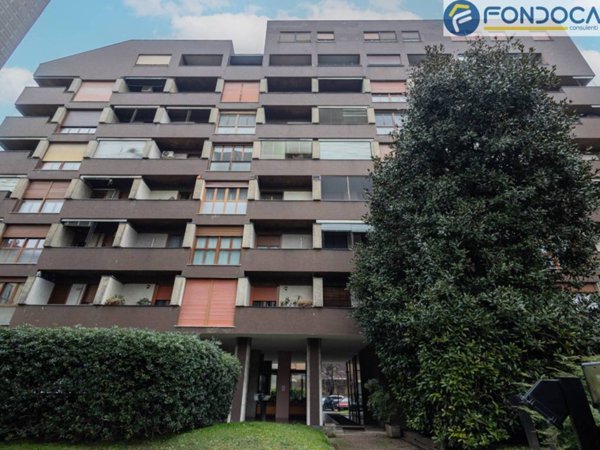 appartamento in vendita a Milano in zona Chiesa Rossa