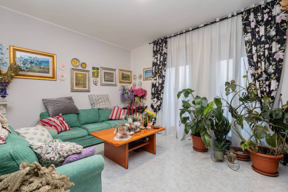 appartamento in vendita a Milano in zona Bocconi