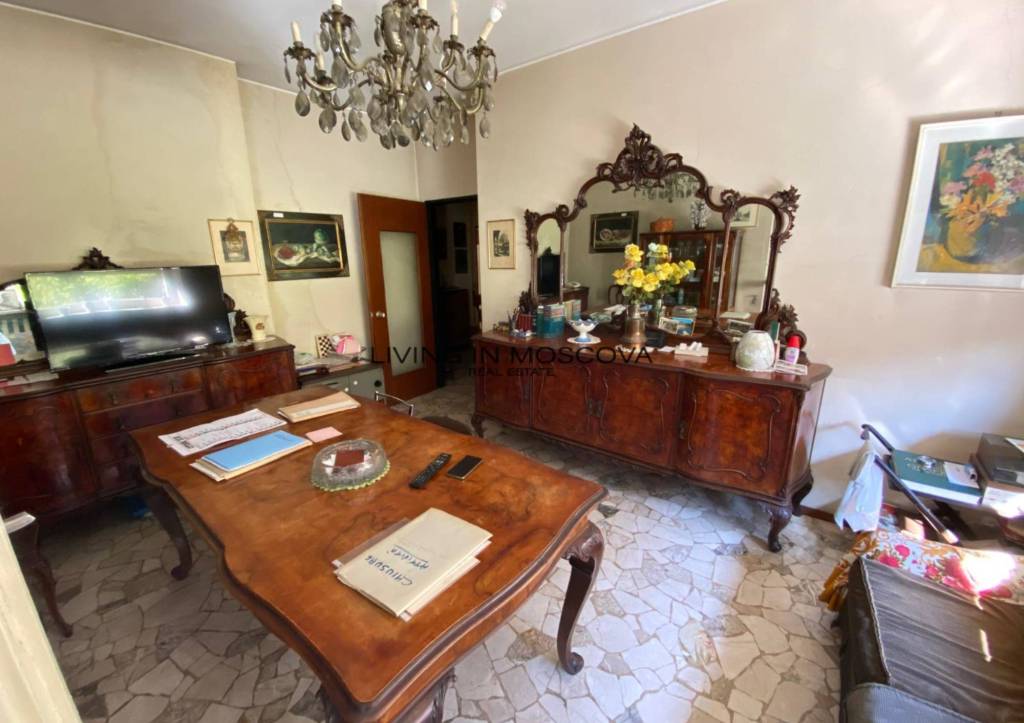 appartamento in vendita a Milano in zona Porta Garibaldi