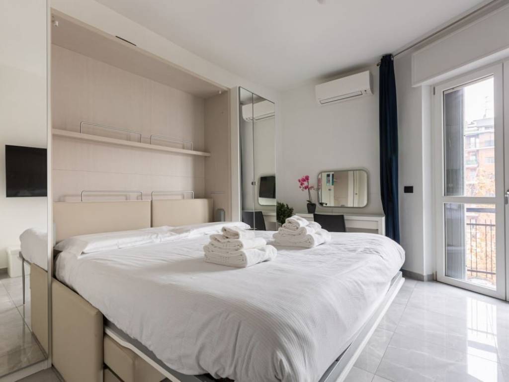 appartamento in vendita a Milano in zona Famagosta