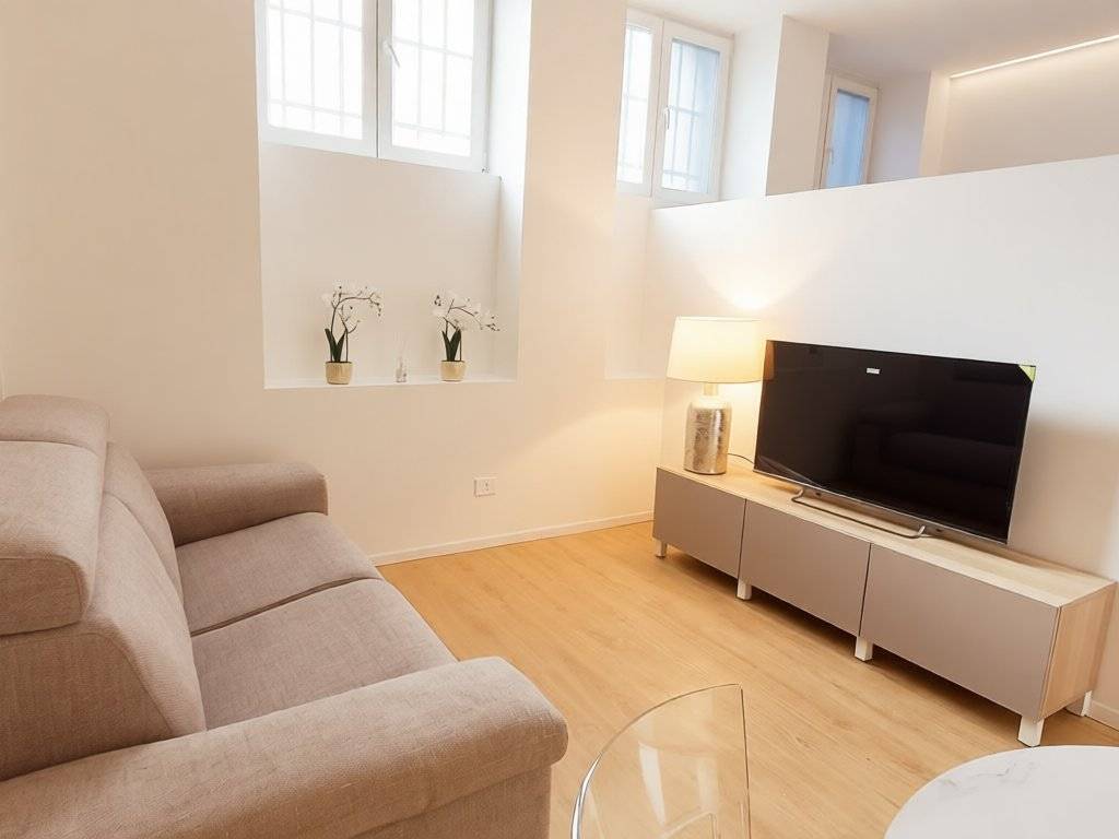 appartamento in vendita a Milano in zona Piazzale Lodi