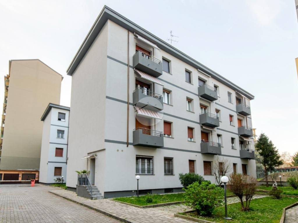 appartamento in vendita a Milano in zona Trenno