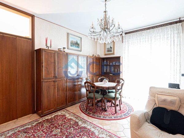 appartamento in vendita a Milano in zona Crescenzago