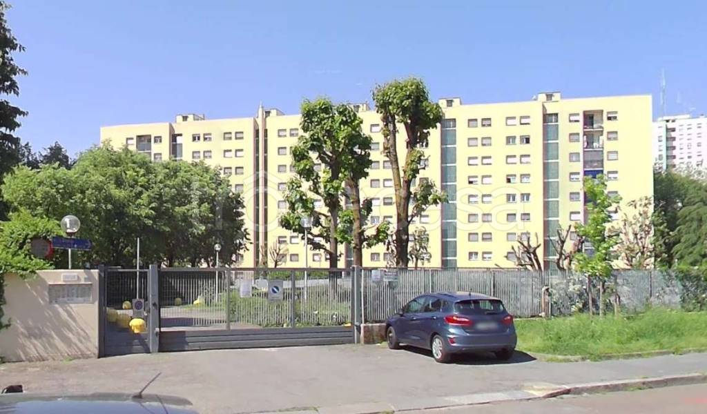 appartamento in vendita a Milano in zona Corvetto