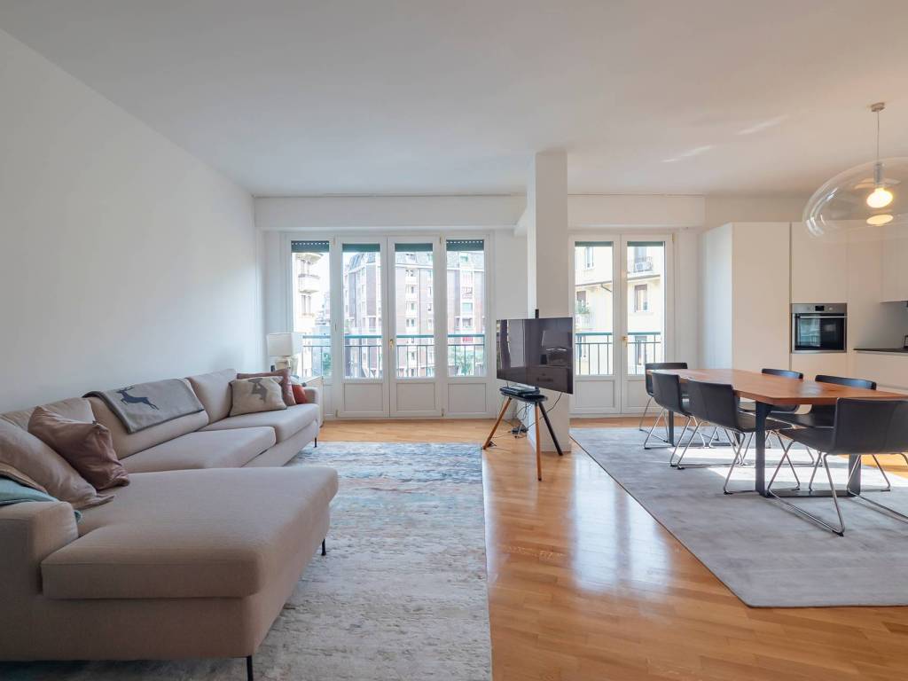 appartamento in vendita a Milano in zona Città Studi
