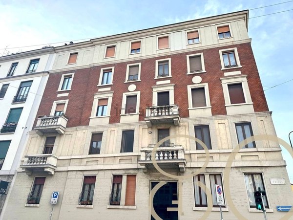 appartamento in vendita a Milano in zona Cinque Giornate