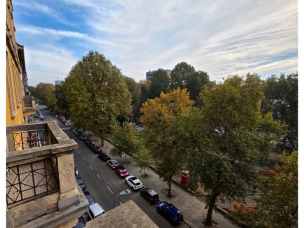 appartamento in vendita a Milano in zona Chiesa Rossa